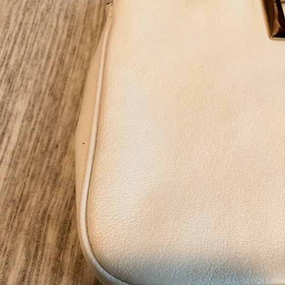 MK White Gold Chain Clutch - Picture 6 of 8